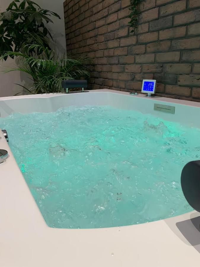 V' Appart Spa Troyes Exterior photo